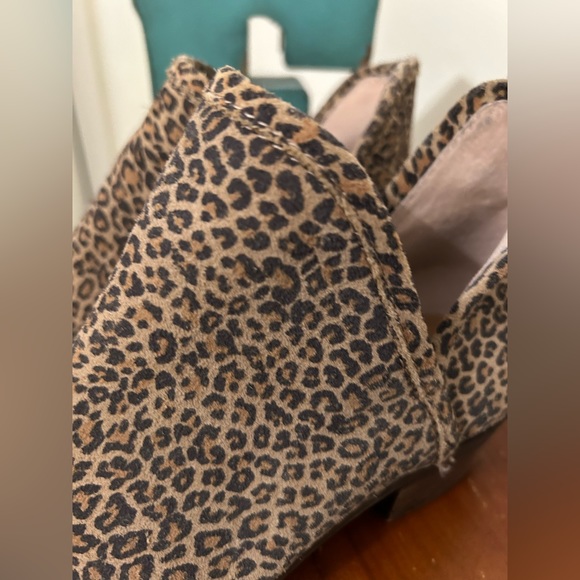 4/$25 or listed price⛄️!! Lucky Brand Fallila Bootie - Picture 9 of 10